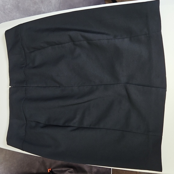 Apt 9 Black Pencil Skirt "The Tortie Skirt" Knee Length Size 10 - Picture 12 of 13